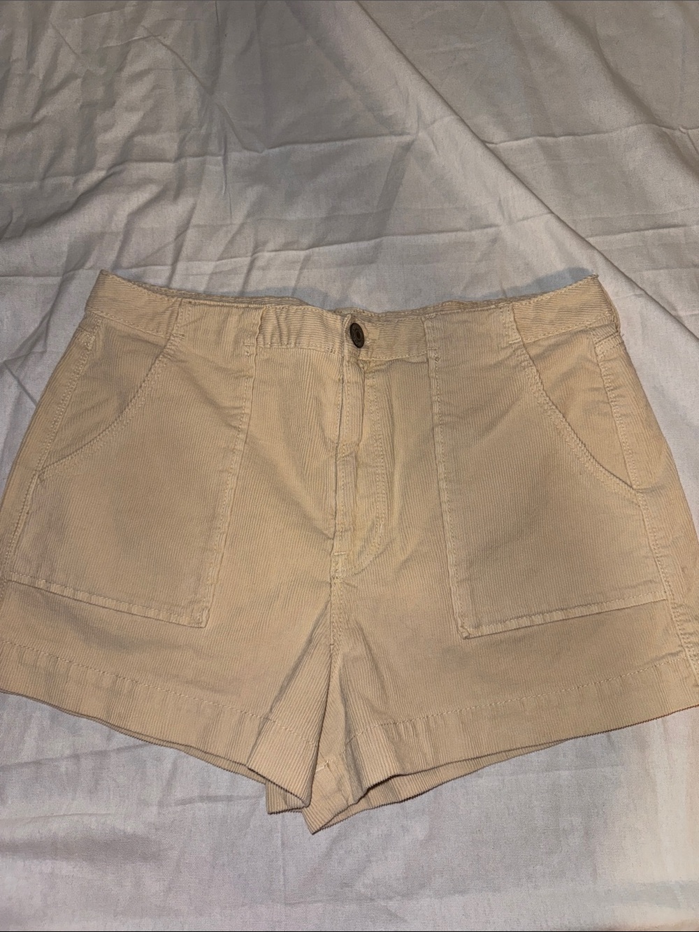American Eagle Outfitters Tan High-Rise Utility Shorts